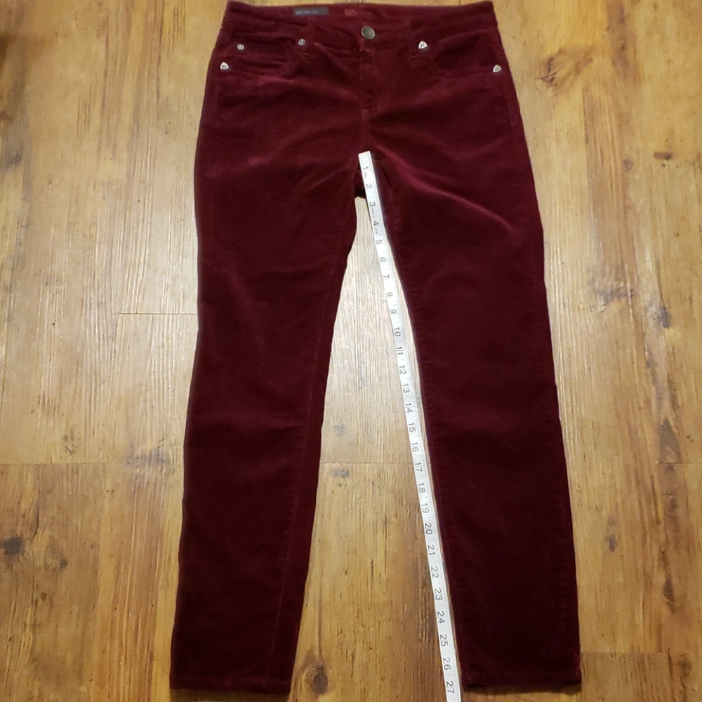 Kut from the kloth wine burgandy soft corduroy ❤ Size 2p